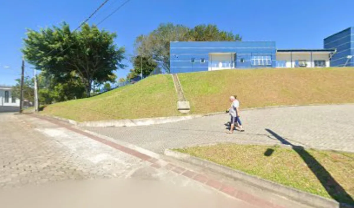 Fachada de Centro de Educação Infantil Doce Infância