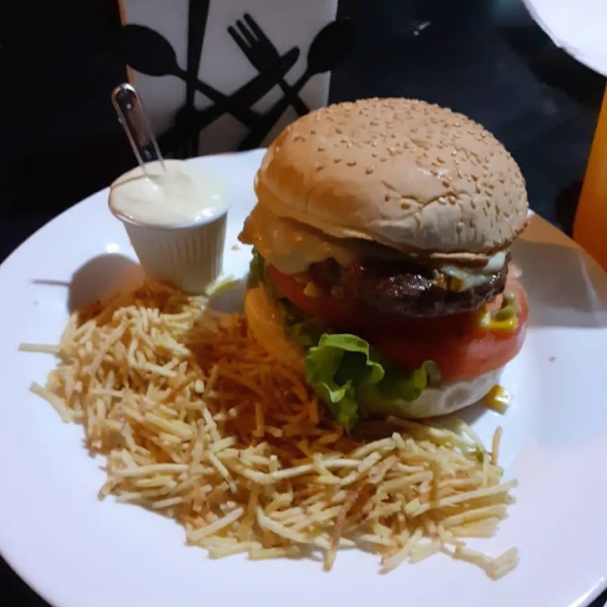 Fachada de Gili's Búrguer & Adega