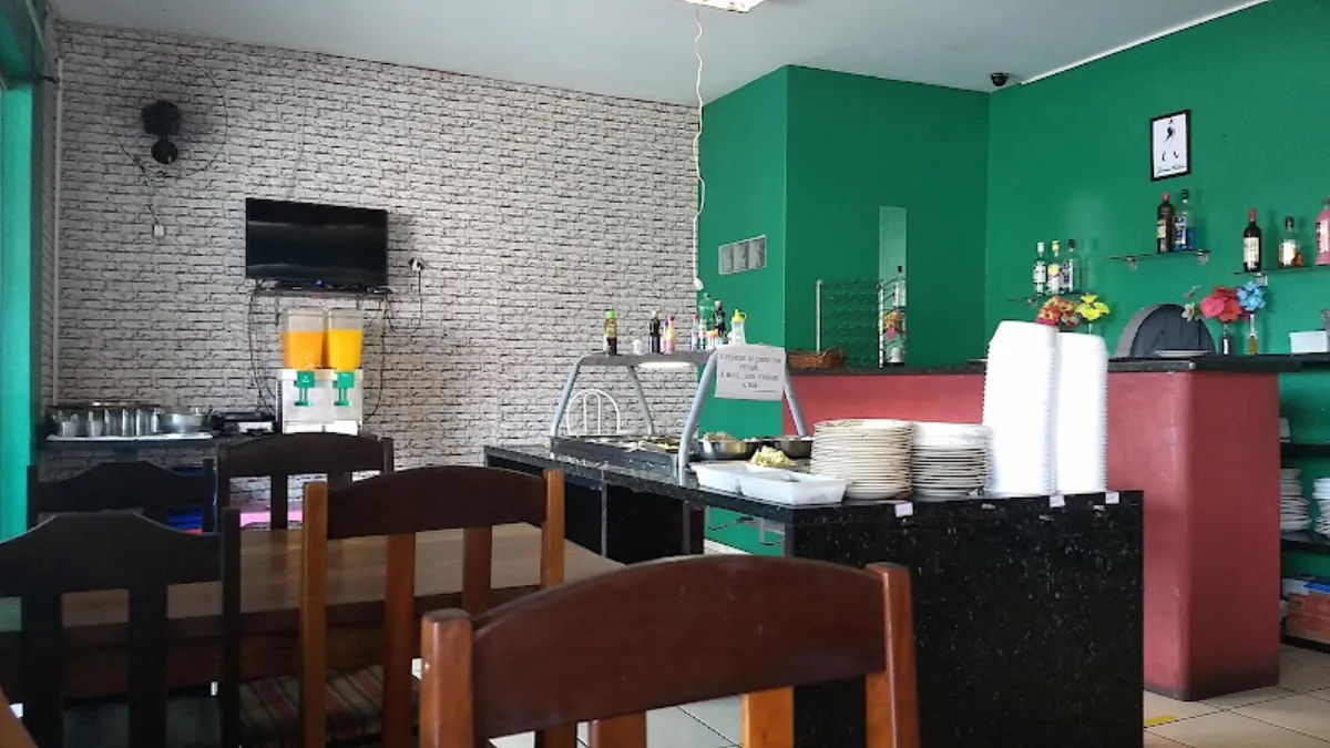 Fachada de Pizzaria Luziana